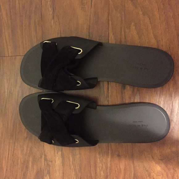 ***SOLD*** Rag & Bone Flip Flops - Picture 3 of 6